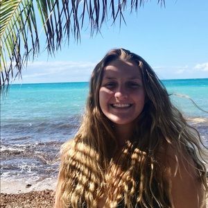 Meet your Posher, Ella